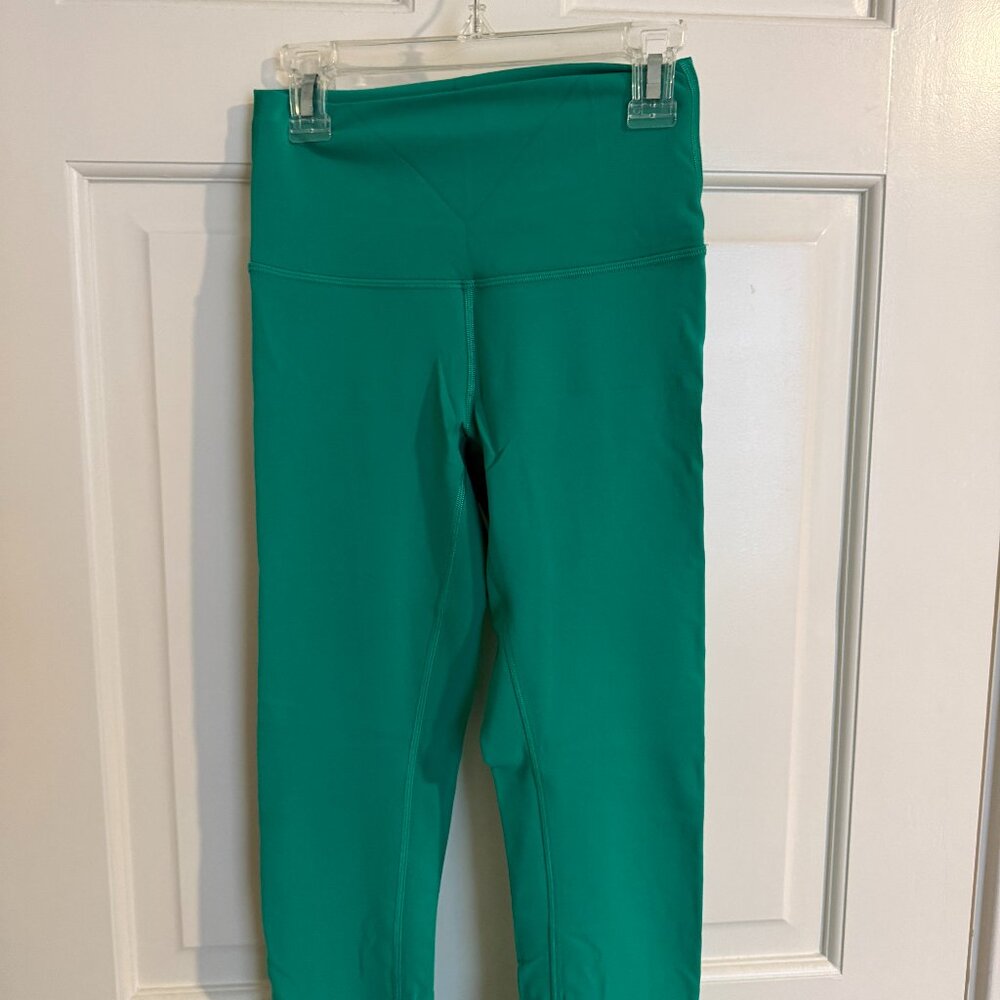 lululemon Wunder Train High-Rise Crop 23"